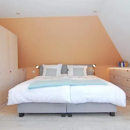 Holiday home Terpstich 124