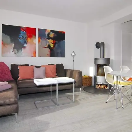 Holiday home Terpstich 124 *